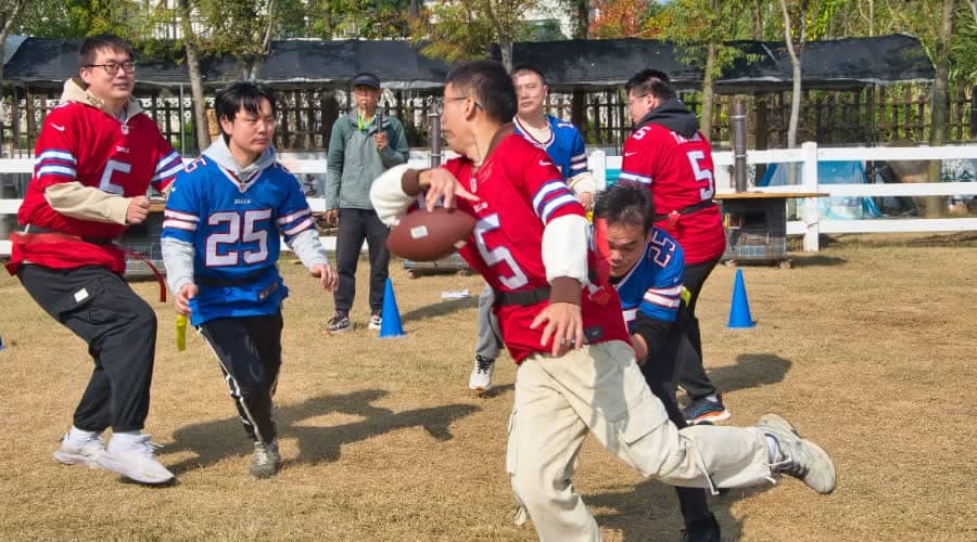 橄榄球团建规则示意