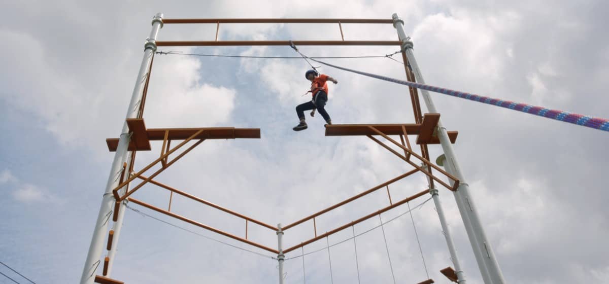 空中断桥| 杭州德尔塔拓展团队建设课程