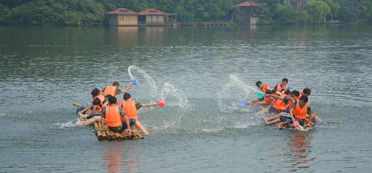 扎筏泅渡| 杭州德尔塔拓展团队建设课程