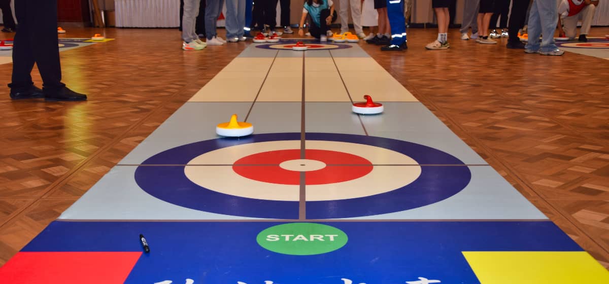 杭州团建｜室内冰壶团建项目